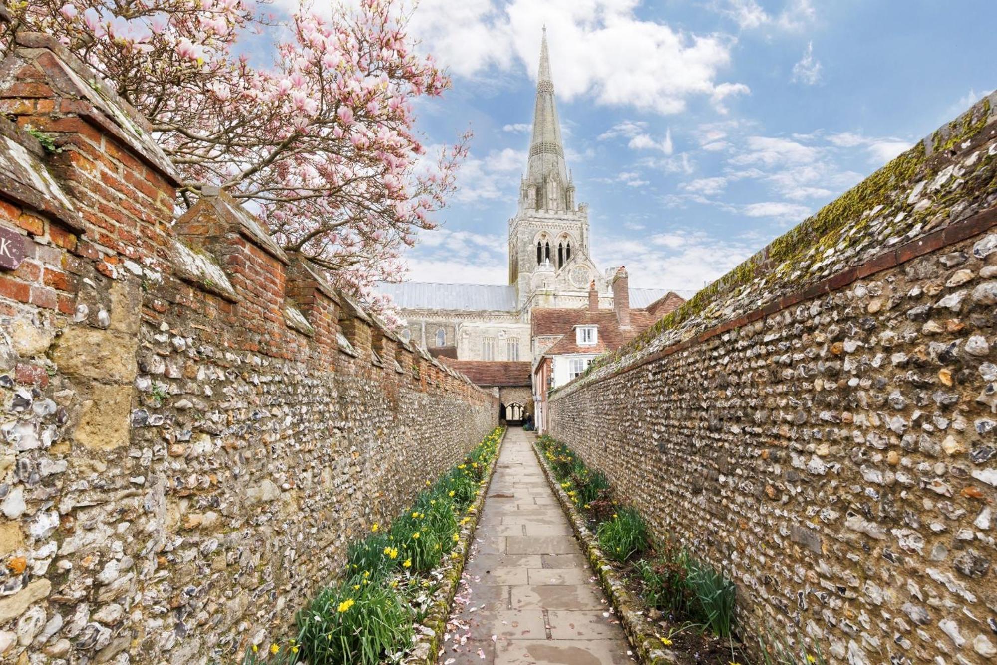 St Richard's Apartment Chichester